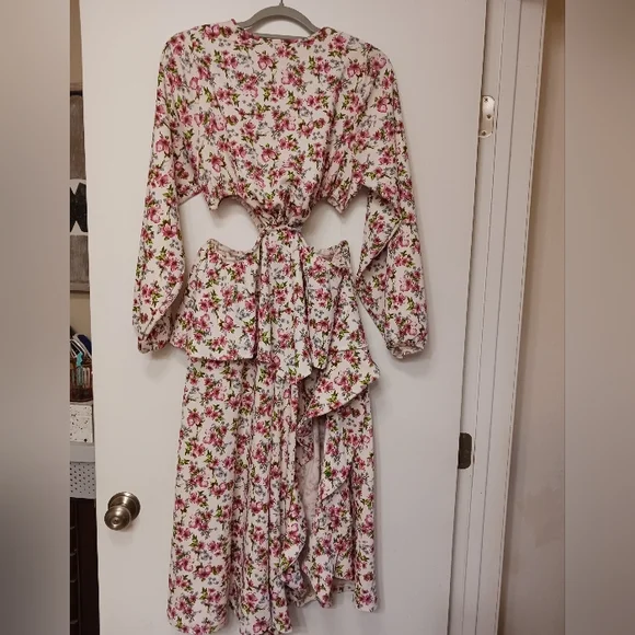 NWOT Rebdoll dress - Picture 2 of 7